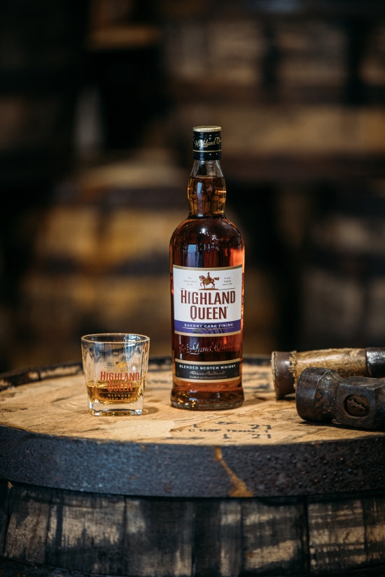 SCOTCH WHISKY HIGHLAND QUEEN- SHERRY FINISH